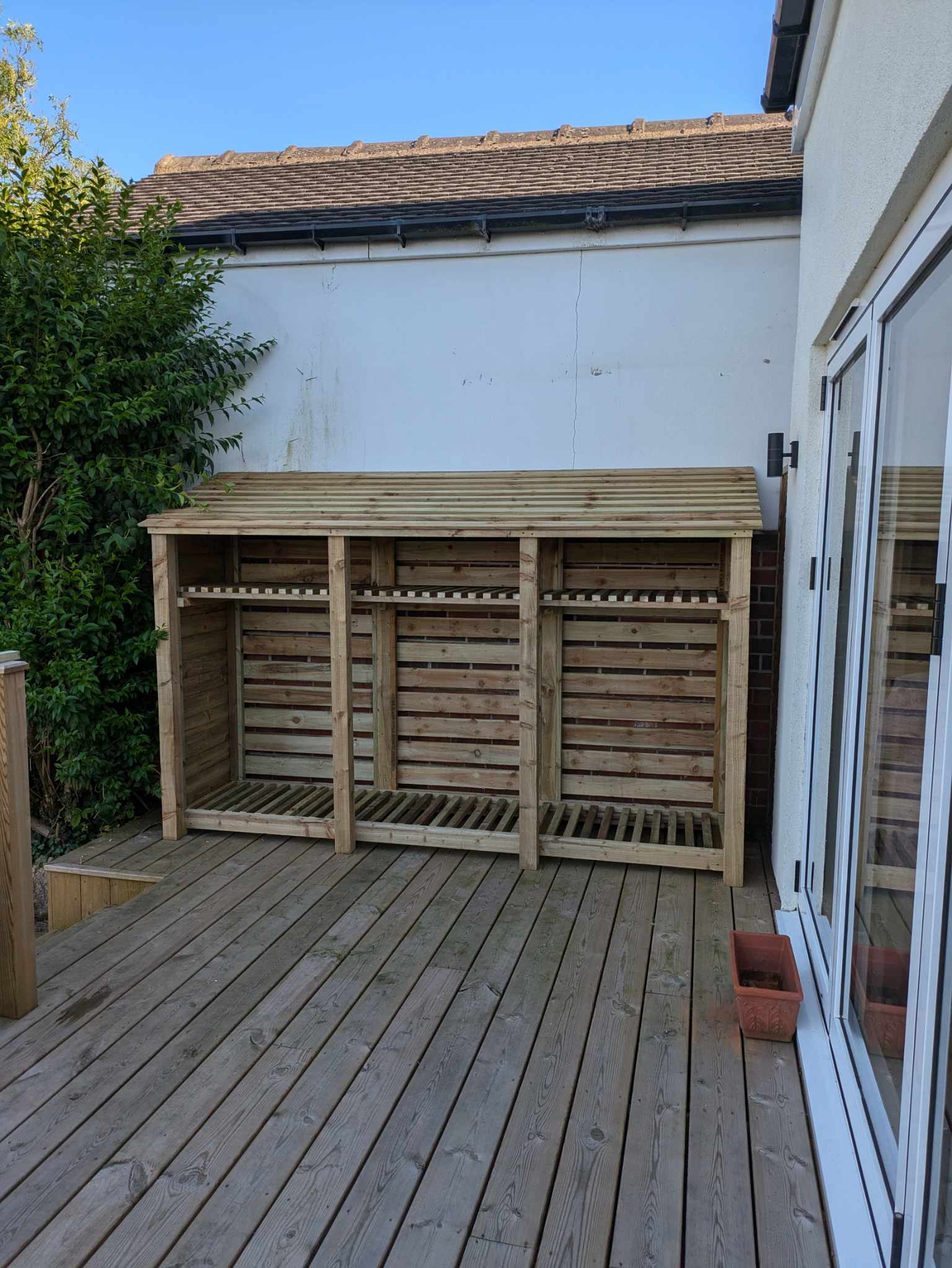 9ft log store with shelf