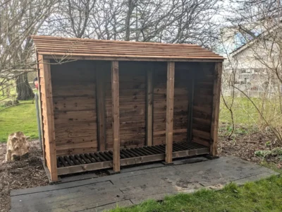 9ft log store front view