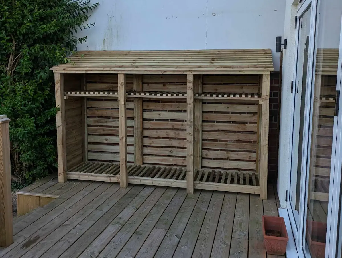 9ft log store with shelf