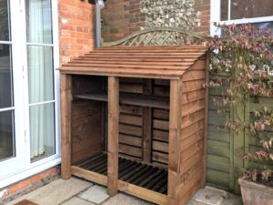 5ft log store with shelf