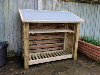 4ft compact log store with felt roof