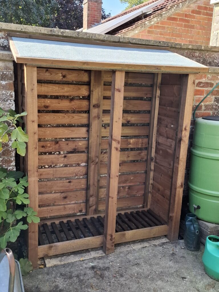 5ft log store Breinton with felt roof, brown finish, 6ft high