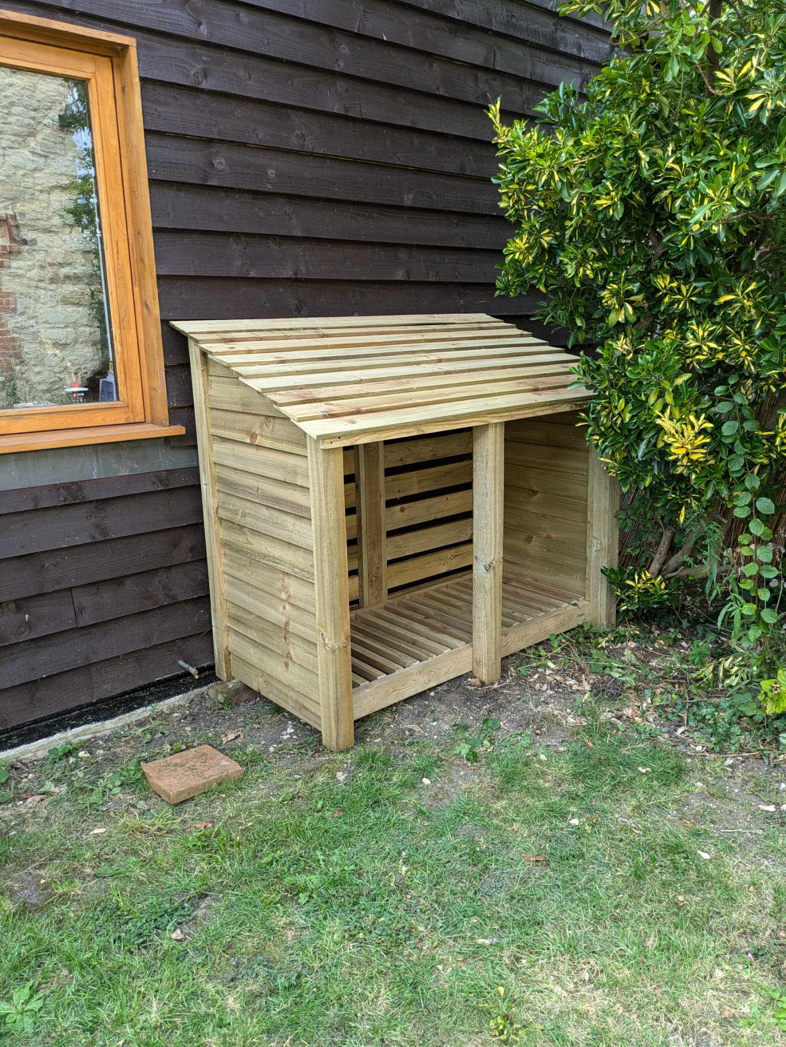 5ft log store side view