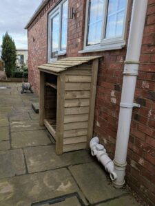 4ft compact log store