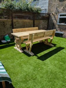 picnic table with backrests