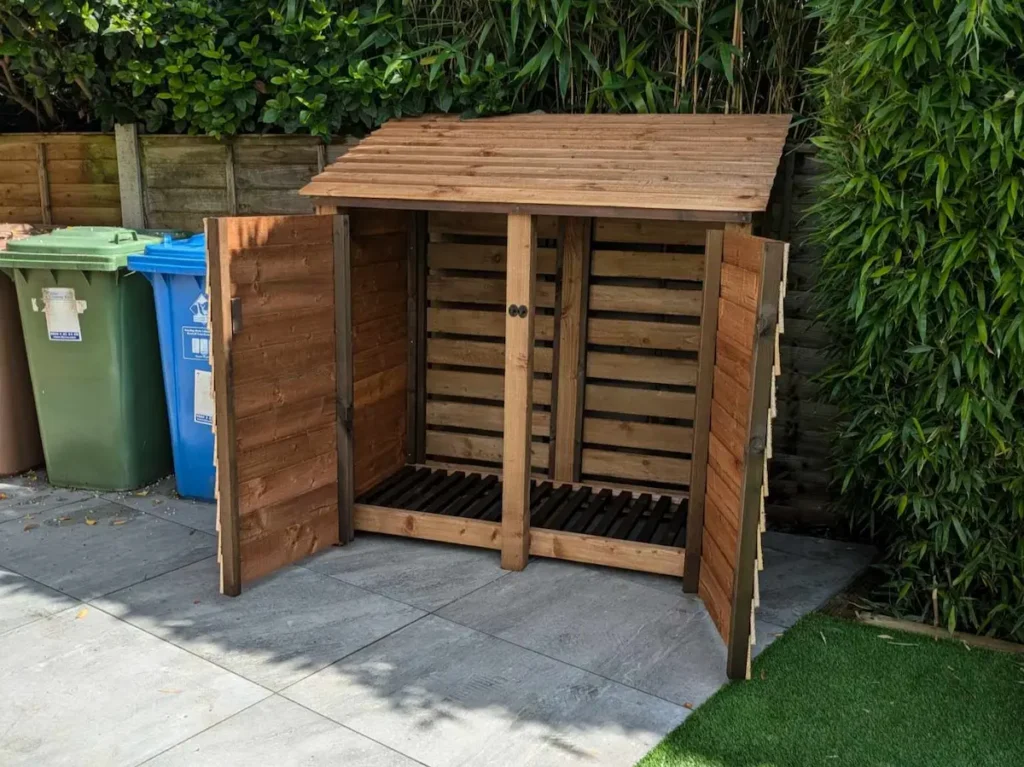 5ft log store with doors , brown finish